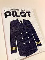 Обложка с рисунком "I am a pilot"